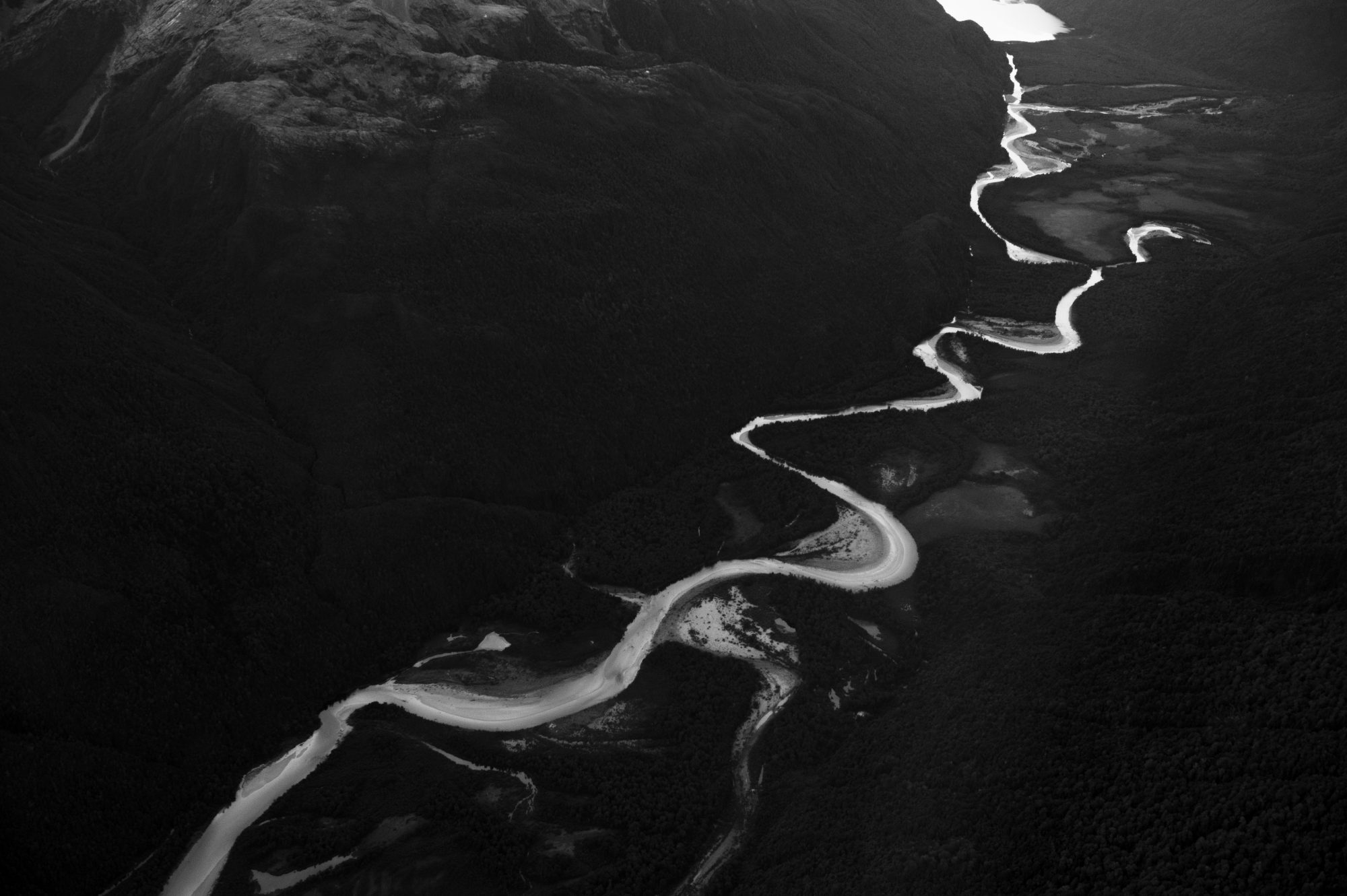 Wanaka-mountain-scenery-WoodyGooch 10
