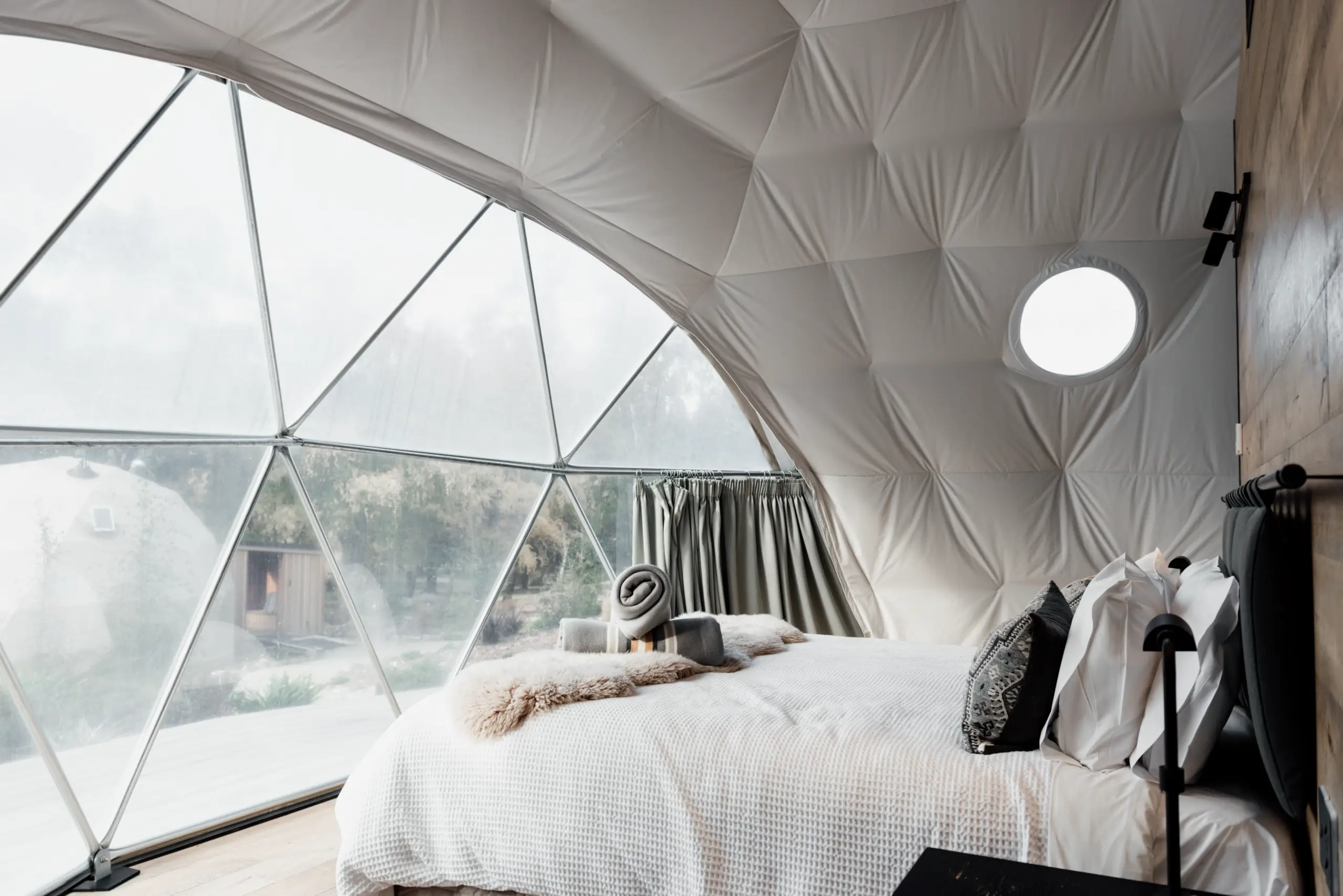 Wanaka-Cross-Hill-Geo-Domes-ShanBawden