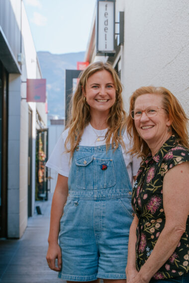 Plastic Free Wānaka team in cafe alleyway