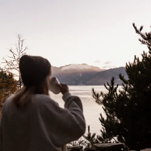  Stay Like a Local: High-End, Low-Impact Stays in Wānaka thumbnail